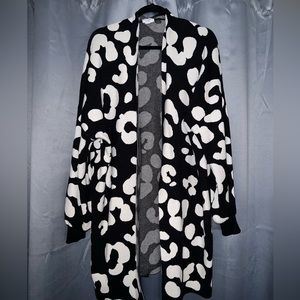 Crown and Ivy cardigan